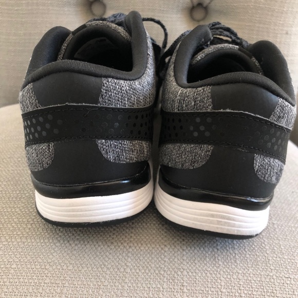 Nike New Balance Cush Memory Sole Shoes - Picture 3 of 5